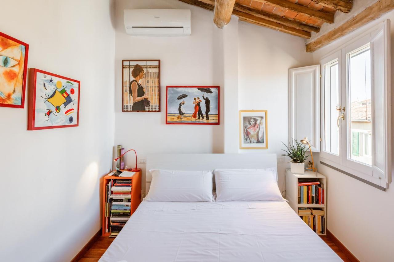 Piazza Dei Cavalieri Orange Attic Apartment Pisa Exterior photo